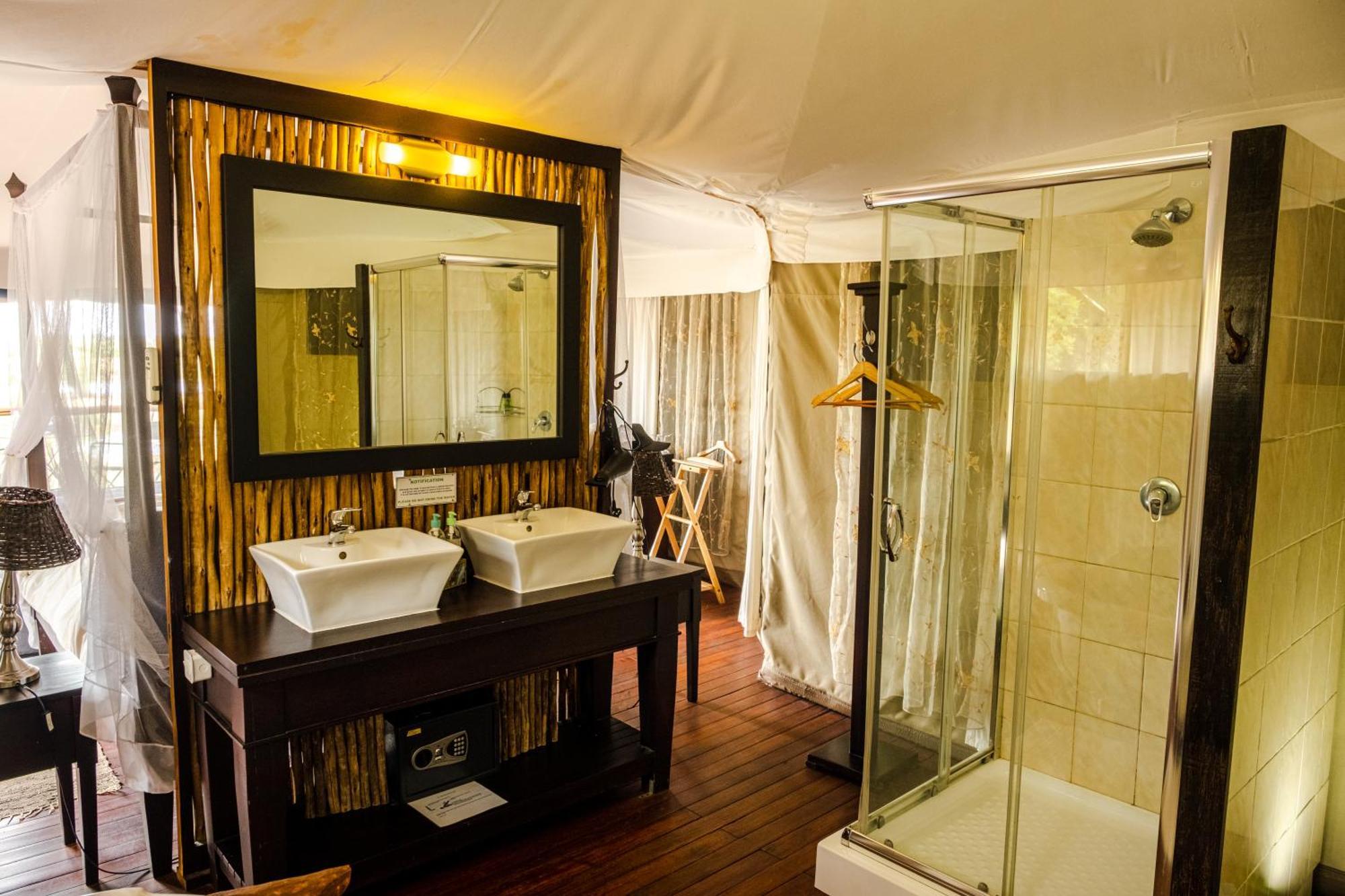 Taranga Safari Lodge Rundu Exterior foto